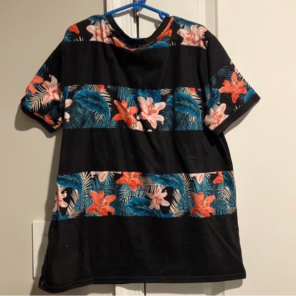 Shein Brand Hawaiian Flower Shirt - Picture 4 of 4